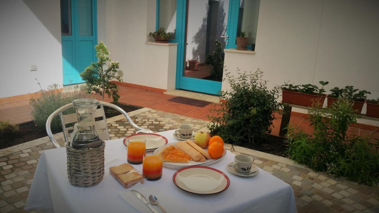 B&B-Le Rondini Монсерато Екстериор снимка